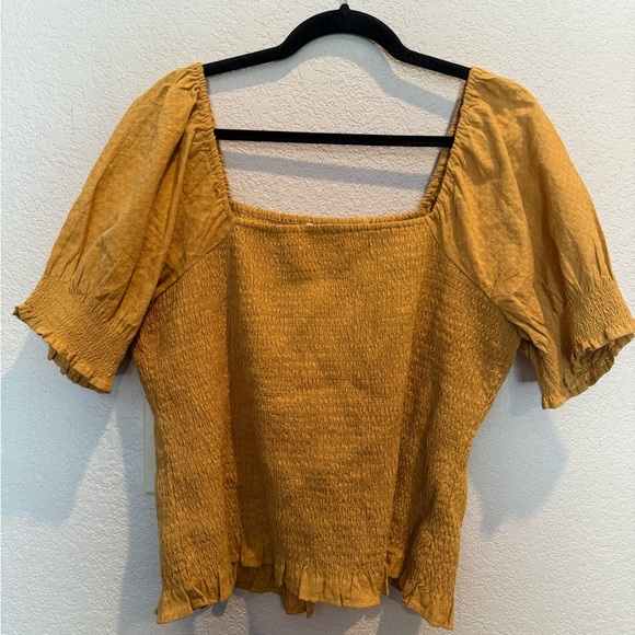 Madewell Lucie Puff-Sleeve Smocked Bodice Top - Picture 1 of 4